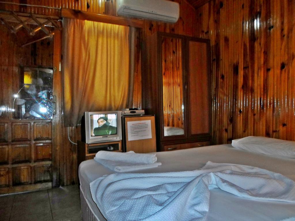 Oran Pansiyon Agac Evler Hotel Çıralı Ngoại thất bức ảnh